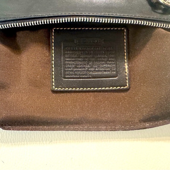 COACH Vintage Black Leather Wristlet - Picture 8 of 8